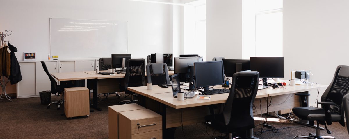 modern-office-space-interior-(multibis)